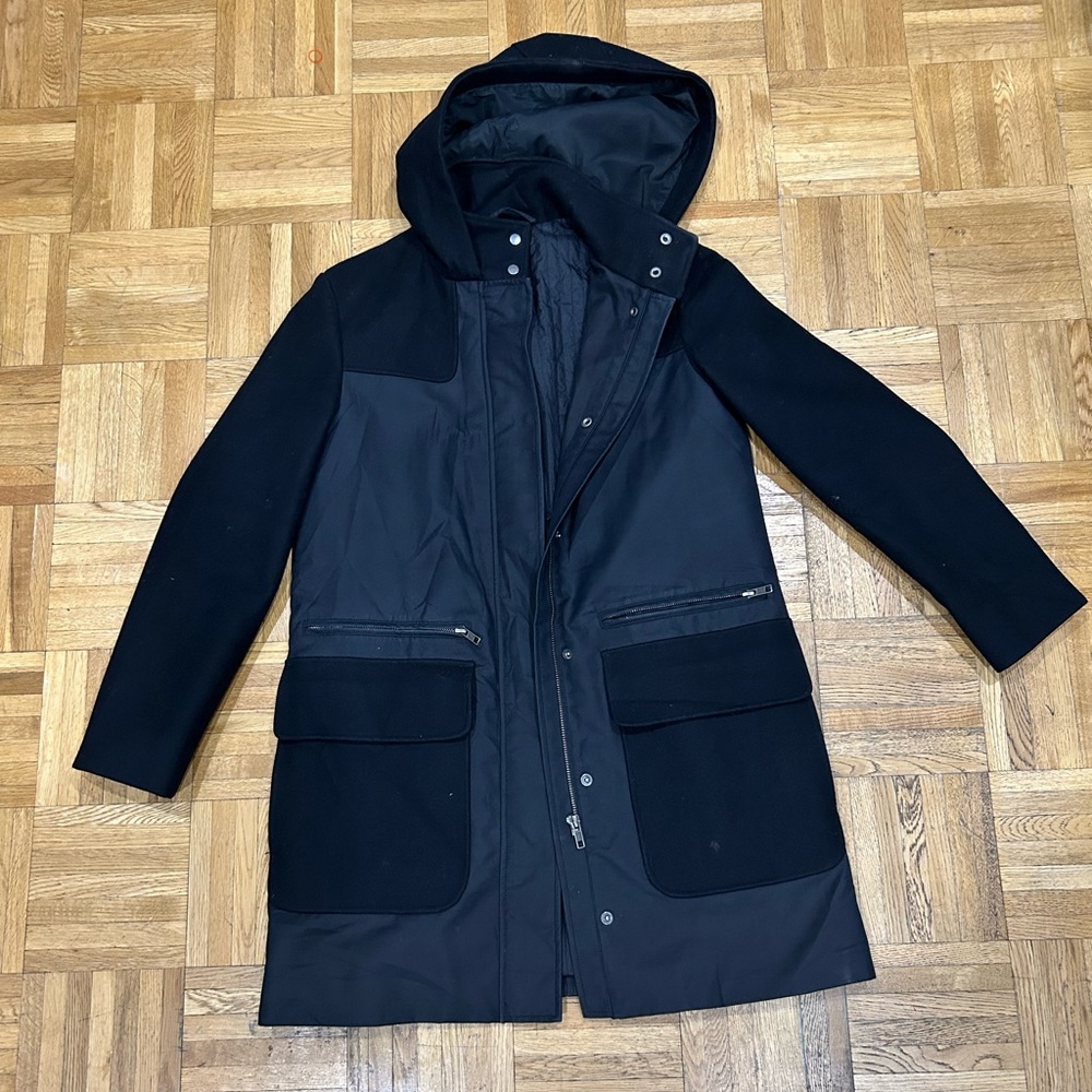 Theory coat size small